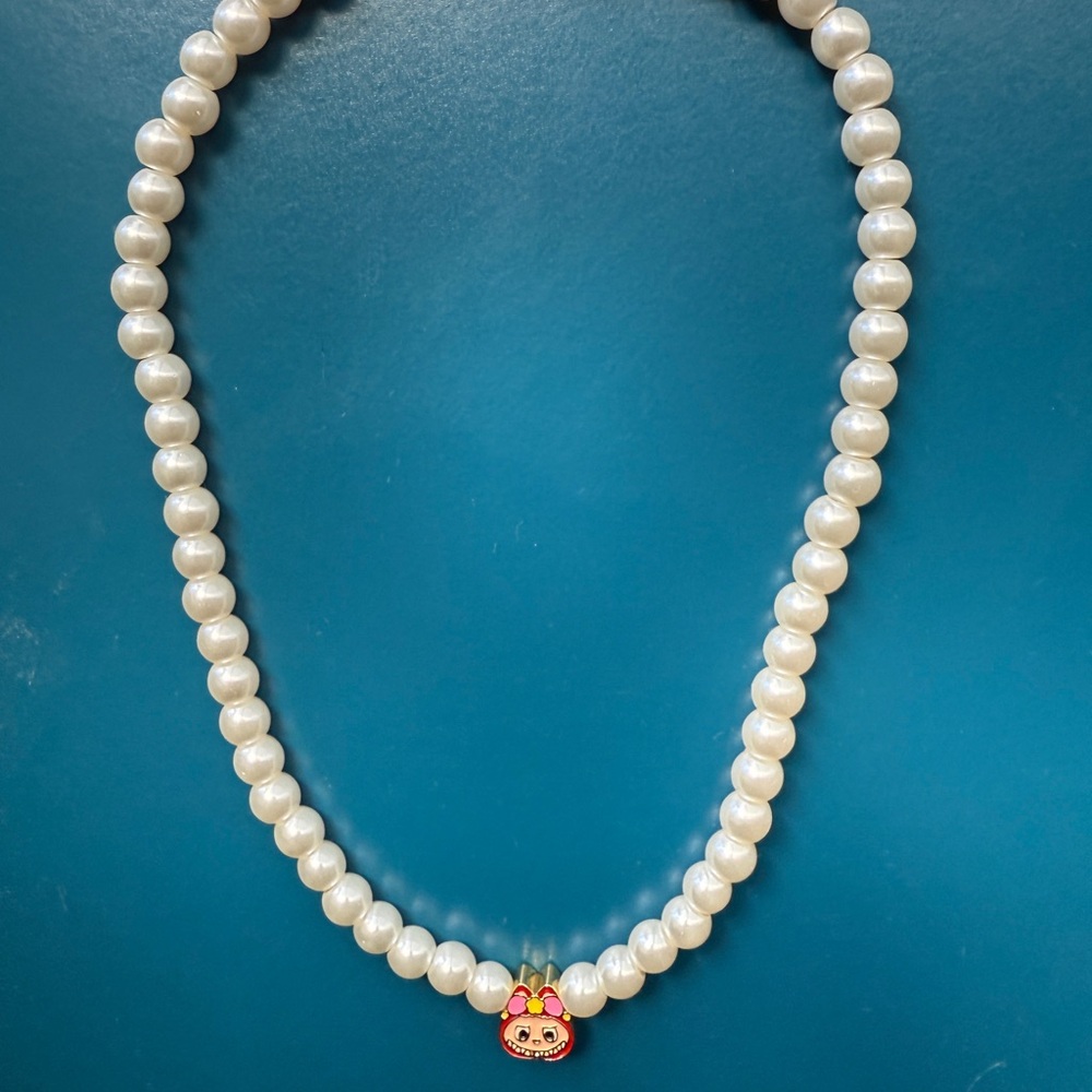 Lebubu and Pearl Necklace!